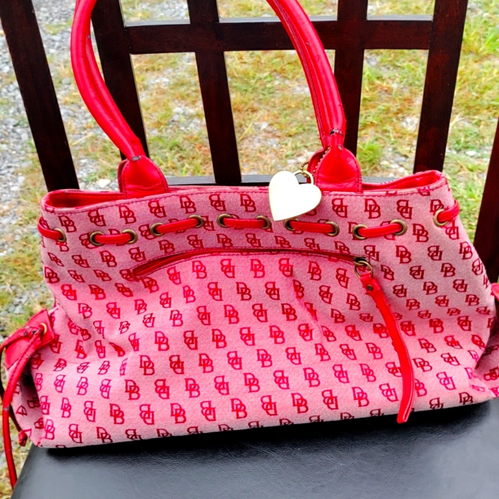 Dooney and Bourke purse
